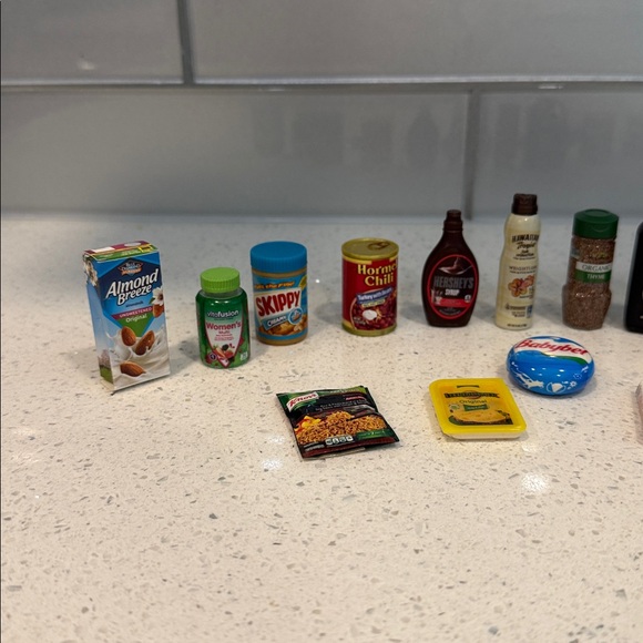 Mini Brands Miniature Grocery Items Set - Picture 2 of 7